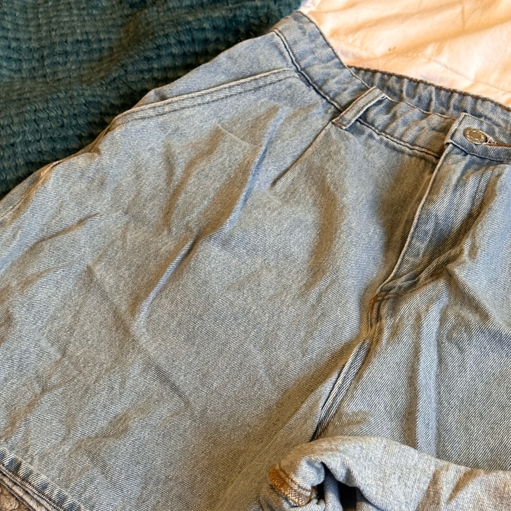 H&M mom denim shorts size 10